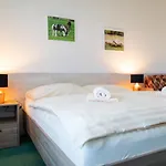 Uhliska A Depandance Gazdovsky Dom Гостевой дом 3*