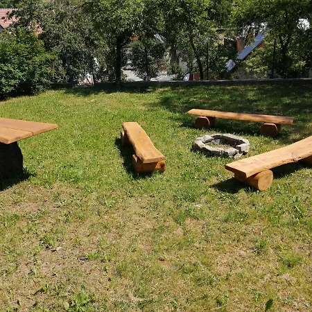 Uhliska A Depandance Gazdovsky Dom Pensjonat Nemšová