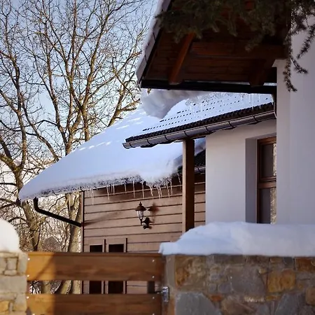 Uhliska A Depandance Gazdovsky Dom Nemšová